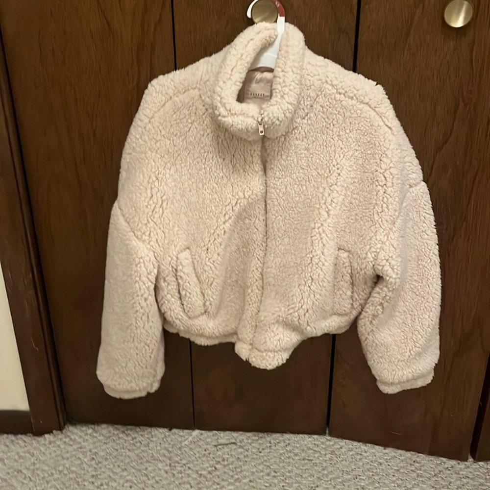 Harper, size small, tan